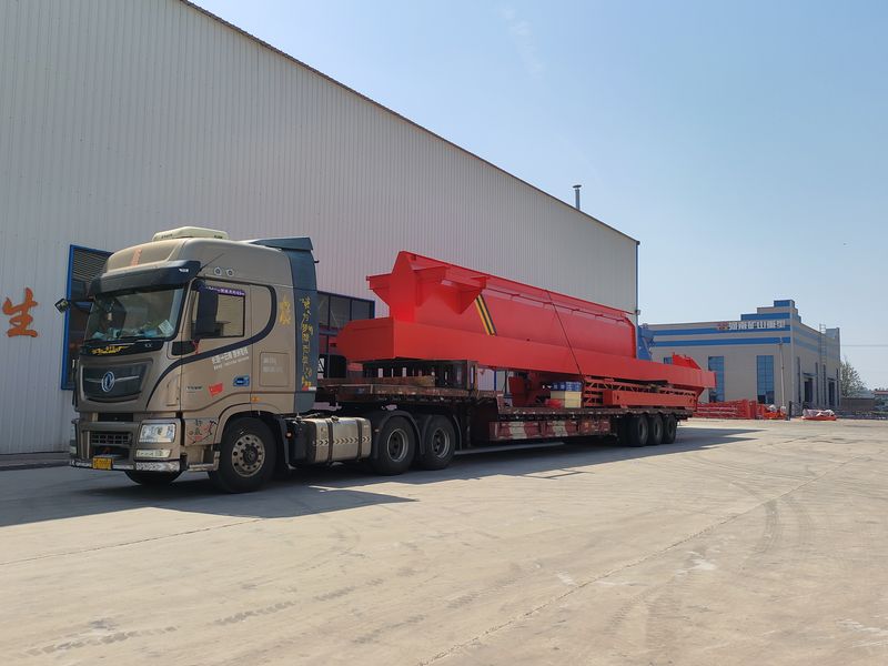 電動葫蘆門式起重機 MHxh16t—32m 制作完成，發往新疆交付客戶使用。